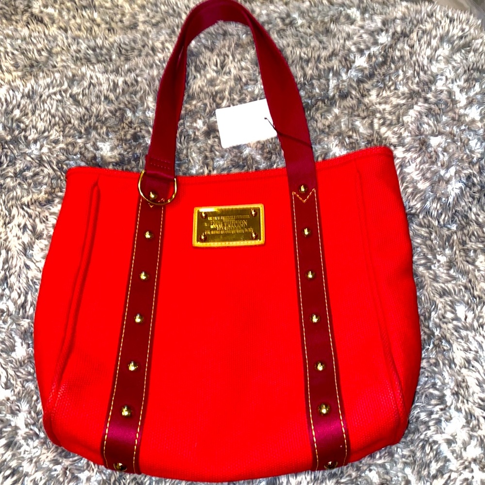 LOUIS VUITTON Antigua Cabas MM. A fab LV med. tote bag.Date code: SP0065 ❤️🙌❤️
